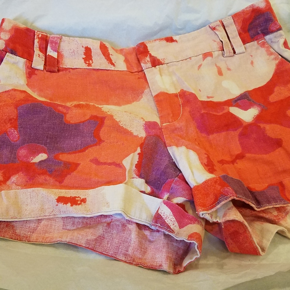 3/$20- LOFT floral shorts- size 2 - Picture 8 of 8